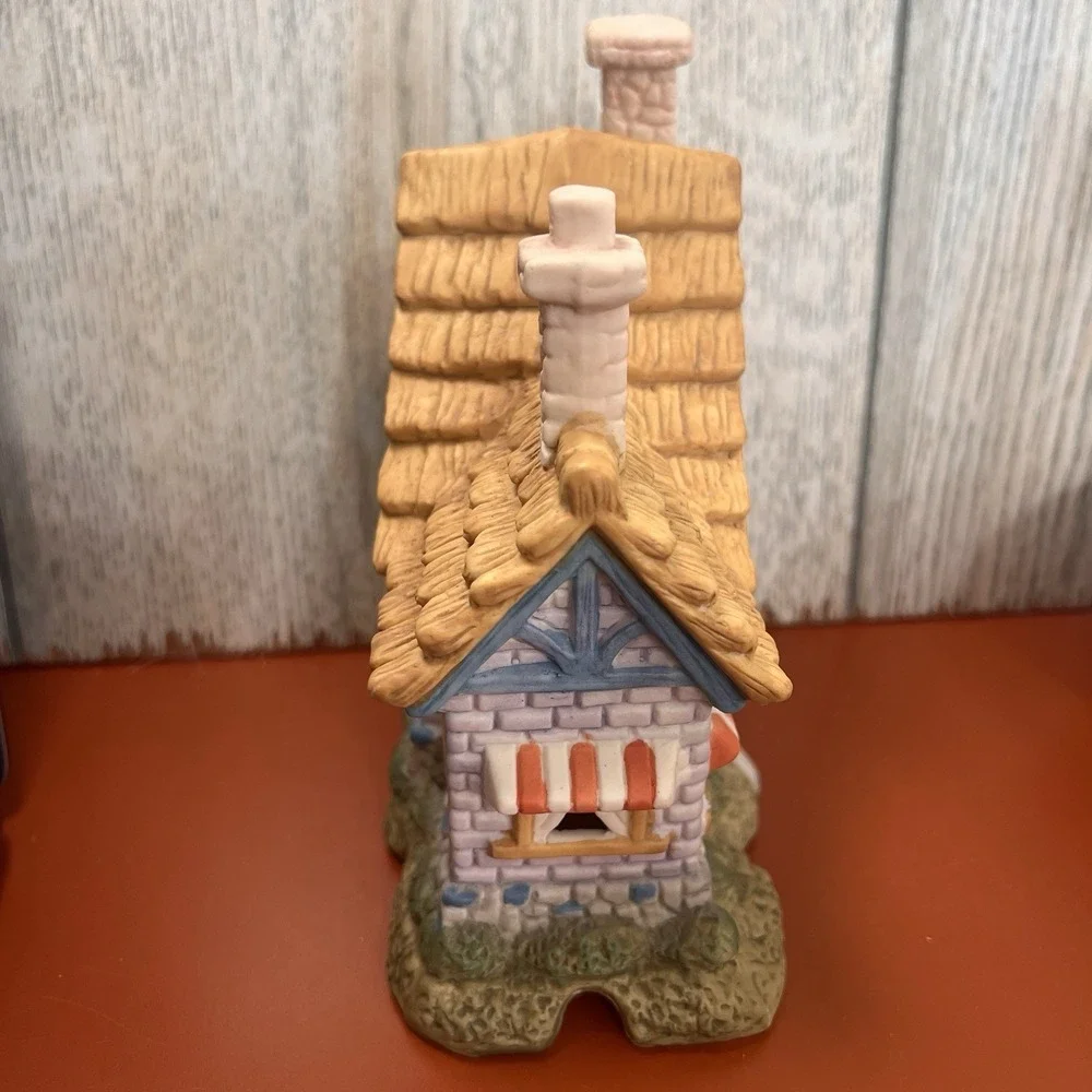 Vtg Ceramic Toy Shop Building for Easter Village‎ REPLACEMENT PIECE christmas